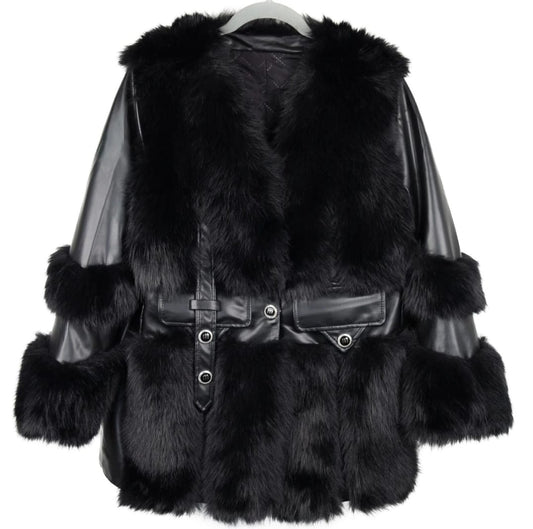 Abrigo joya piel negro