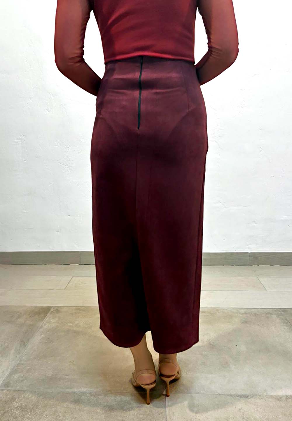 Falda midi cruzada con estrella