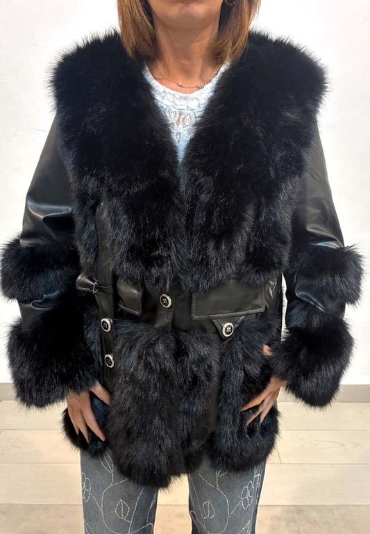 Abrigo joya piel negro